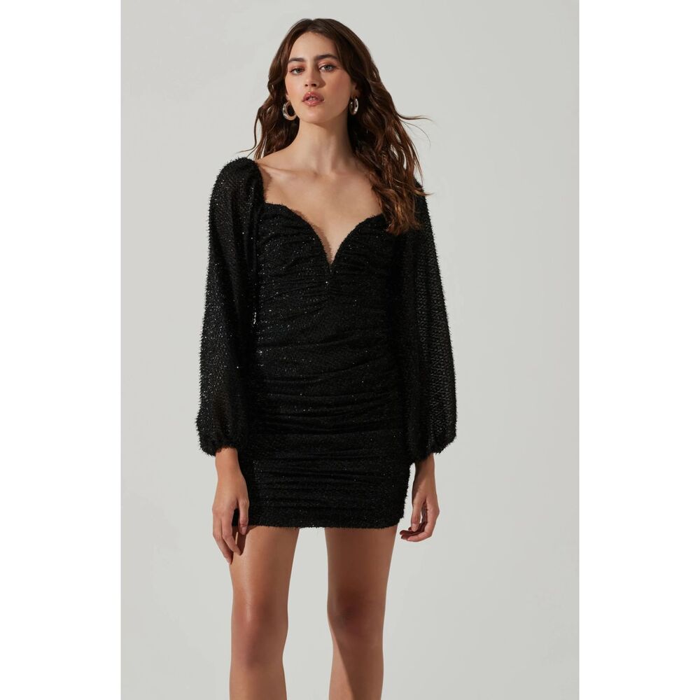 NWT ASTR the Label Sweetheart Neck Black Shimmer Metallic Mini Dress Size: M